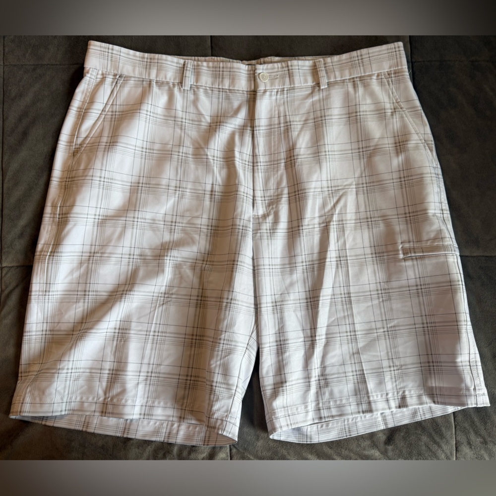 Men's Pebble Beach Golf Shorts Gray & White Plaid Size 40